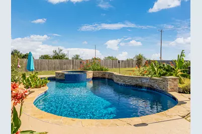 155 Comanche Circle, Hutto, TX 78634 - Photo 2