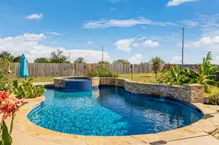 155 Comanche Cir, Hutto, TX 78634 - Photo 2