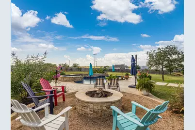 155 Comanche Circle, Hutto, TX 78634 - Photo 4