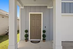 114 Pronghorn St, Hutto, TX 78634 - Photo 2