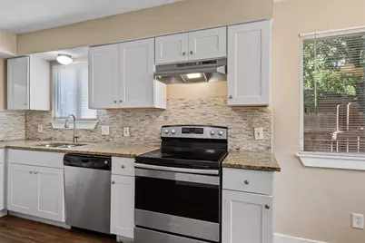 900 Fieldwood Drive, Austin, TX 78758 - Photo 10