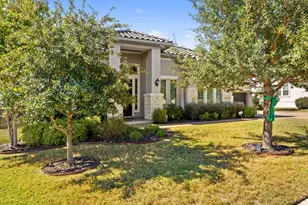 916 Morning Moon Cir, Austin, TX 78732 - Photo 4