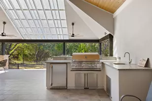 916 Morning Moon Cir, Austin, TX 78732 - Photo 36