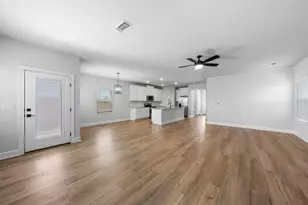 9513 Balmy Ln, Manor, TX 78653 - Photo 8