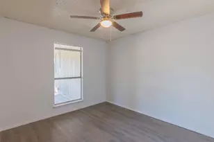 4600 Rocking Chair Rd, Austin, TX 78744 - Photo 4