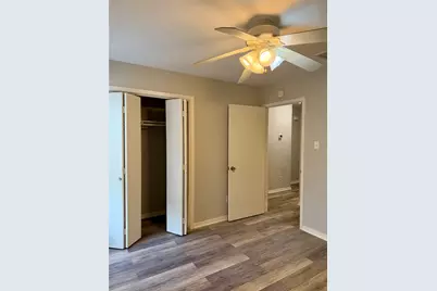 8112 Willet Trail Trail #B, Austin, TX 78745 - Photo 14