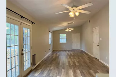 8112 Willet Trail Trail #B, Austin, TX 78745 - Photo 6