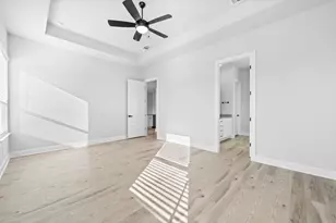 125 William Hersee Dr, Bastrop, TX 78602 - Photo 10