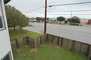 9504 Menchaca Rd, Austin, TX 78748 - Photo 32