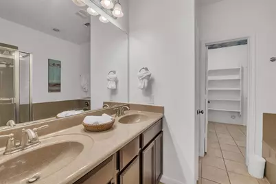 520 S Meadowlark Street #B, Lakeway, TX 78734 - Photo 12