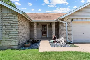 1011 Ramble Creek Dr, Pflugerville, TX 78660 - Photo 4