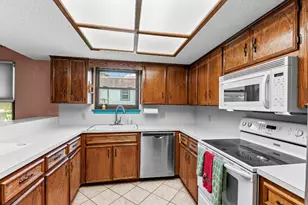 1011 Ramble Creek Dr, Pflugerville, TX 78660 - Photo 14