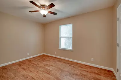 2700 Catalina Drive #B, Austin, TX 78741 - Photo 14