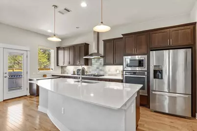 1405 Matthews Lane, Austin, TX 78745 - Photo 14