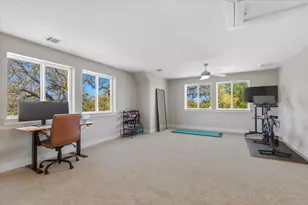 1405 Matthews Ln, Austin, TX 78745 - Photo 32