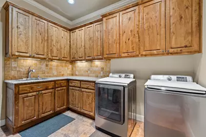 208 Hacienda Place, Dripping Springs, TX 78620 - Photo 34