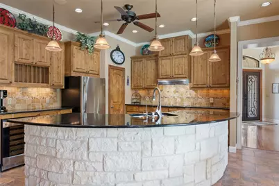 208 Hacienda Place, Dripping Springs, TX 78620 - Photo 10