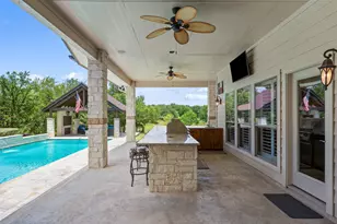 208 Hacienda Pl, Dripping Springs, TX 78620 - Photo 40