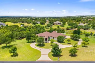208 Hacienda Pl, Dripping Springs, TX 78620 - Photo 2