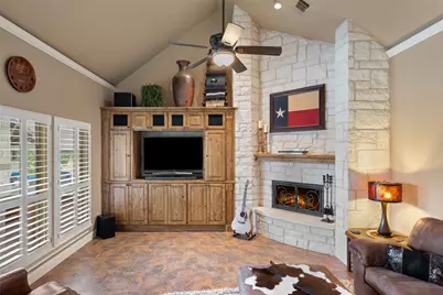 208 Hacienda Place, Dripping Springs, TX 78620 - Photo 18