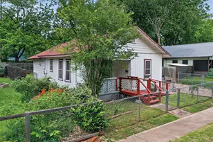 1912 Holly St, Austin, TX 78702 - Photo 2