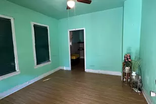1912 Holly St, Austin, TX 78702 - Photo 2