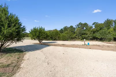 1040 County Road 323A, Liberty Hill, TX 78642 - Photo 16