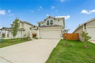 233 Trailside Ln, Bastrop, TX 78602 - Photo 2