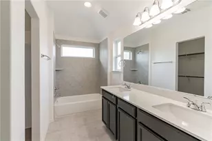 233 Trailside Ln, Bastrop, TX 78602 - Photo 14
