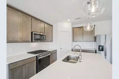 17128 Loch Road, Pflugerville, TX 78660 - Photo 4