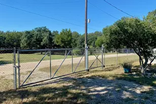 403 Kruse Loop, Lakehills, TX 78063 - Photo 18