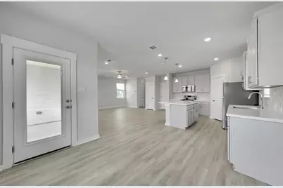 300 Old Trinity Way, Georgetown, TX 78628 - Photo 2