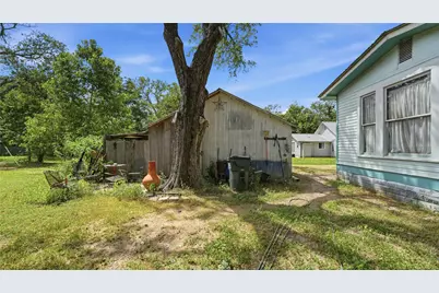 503 Main Street, Martindale, TX 78655 - Photo 36