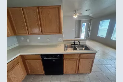 4411 Terra Summit Rd Road, San Antonio, TX 78233 - Photo 6