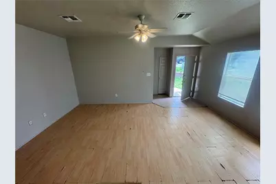 4411 Terra Summit Rd Road, San Antonio, TX 78233 - Photo 2