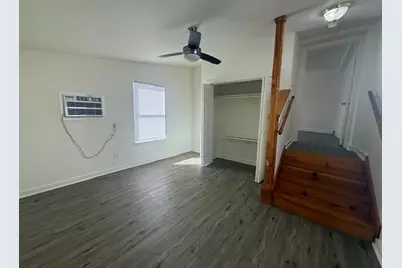 527 W San Antonio Street #2, San Marcos, TX 78666 - Photo 8