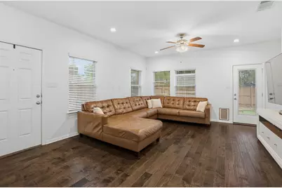 2304 S Lakeline Boulevard #404, Cedar Park, TX 78613 - Photo 8