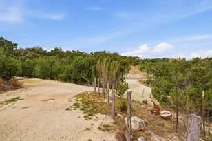530 Pioneer Trail, Dripping Springs, TX 78620 - Photo 16