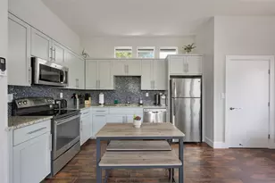 904 Willow St, Austin, TX 78702 - Photo 18