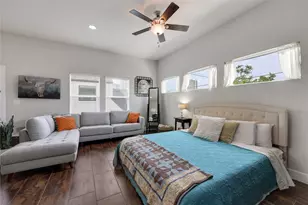 904 Willow St, Austin, TX 78702 - Photo 12