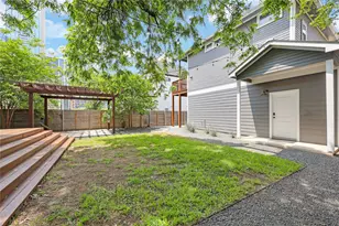904 Willow St, Austin, TX 78702 - Photo 30