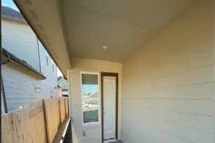 125 Sun Grv Trl, Georgetown, TX 78628 - Photo 10