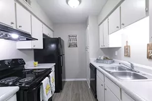 8100 N Mopac Expy, Austin, TX 78759 - Photo 16