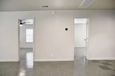 601 Elm Street, Bastrop, TX 78602 - Photo 12