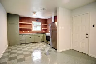 601 Elm St, Bastrop, TX 78602 - Photo 10