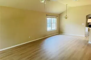 5700 Lomita Verde Cir, Austin, TX 78749 - Photo 4