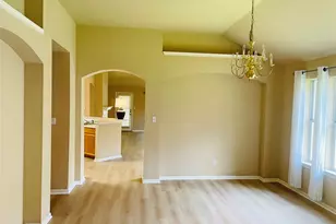 5700 Lomita Verde Cir, Austin, TX 78749 - Photo 2