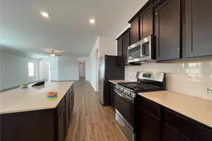 216 Arnage Dr, Hutto, TX 78634 - Photo 4