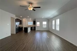 216 Arnage Dr, Hutto, TX 78634 - Photo 2