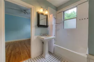 720 Sparks Ave, Austin, TX 78705 - Photo 18